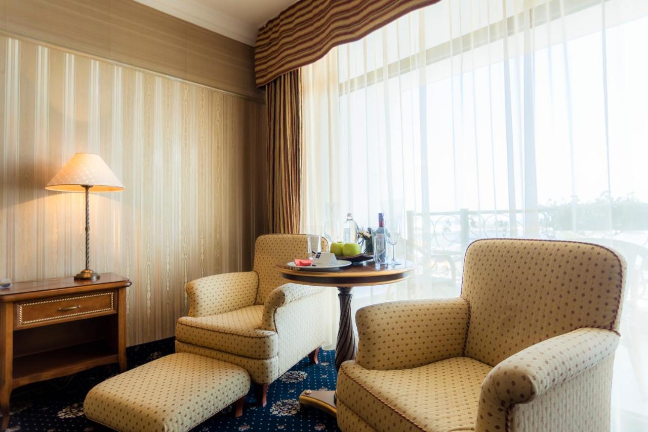 Hotel Palace Marina Dinevi سفيتي فلاس المظهر الخارجي الصورة