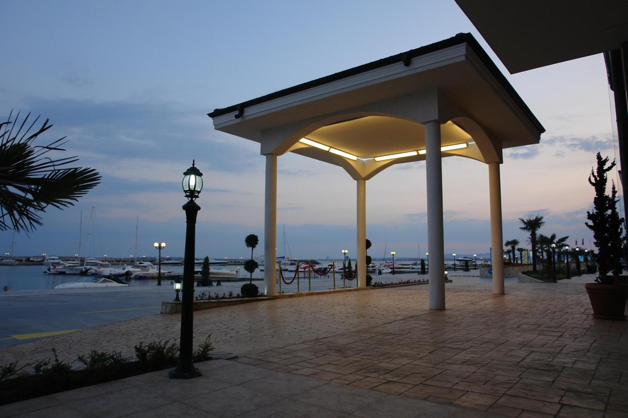 Hotel Palace Marina Dinevi سفيتي فلاس المظهر الخارجي الصورة