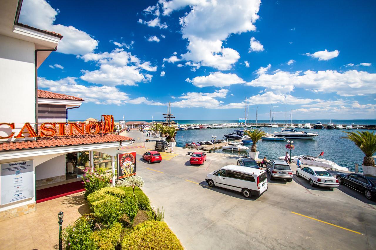 Hotel Palace Marina Dinevi سفيتي فلاس المظهر الخارجي الصورة